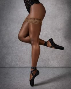 Brand new ๐ฅ Bluebella - US Plain Leg/Lace Top Thigh Highs Berry ๐งจ