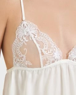 Deals ⌛ Bluebella - US Marseille Luxury Satin Cami And Short Set White 🌟 -Deals collections Store unnamed file 1227