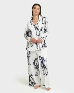 Discount 👏 Bluebella - US Olin Luxury Satin Long Pajama Set White/Black 💯 -Deals collections Store unnamed file 1277