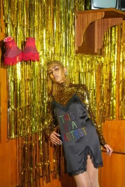 Cheap 🎁 Bluebella - US BB X Ashish This Is A Protest Chemise 🔔 -Deals collections Store unnamed file 38