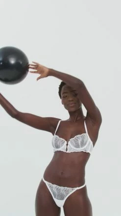 Cheap 🤩 Bluebella - US Irena Bra White 🛒 -Deals collections Store unnamed file 556